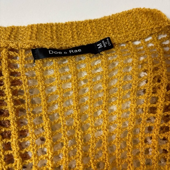 Doe & Rae Golden Green and Cream Fall Knit Long Cardigan - Picture 4 of 4